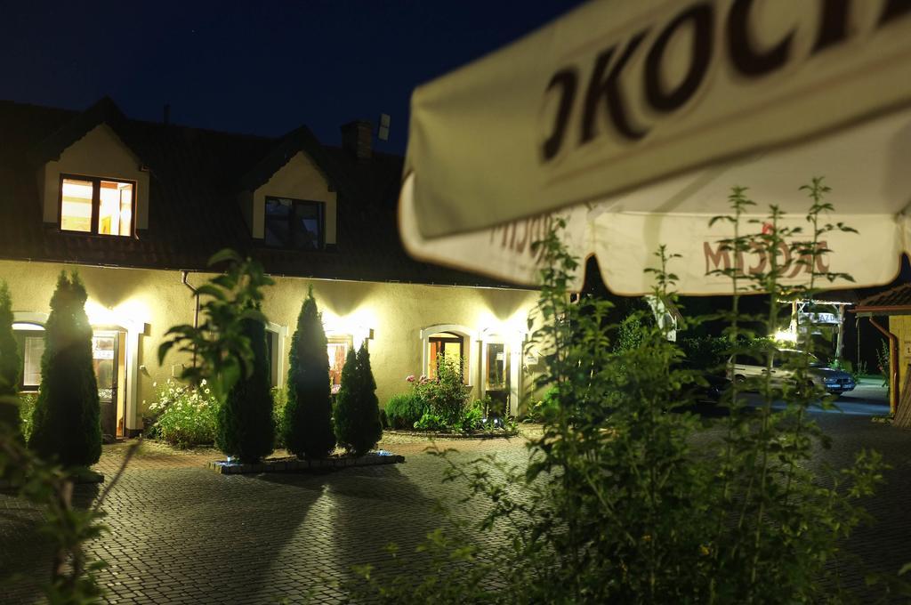 Zajazd Wiejski Szczechy Wielkie Bagian luar foto